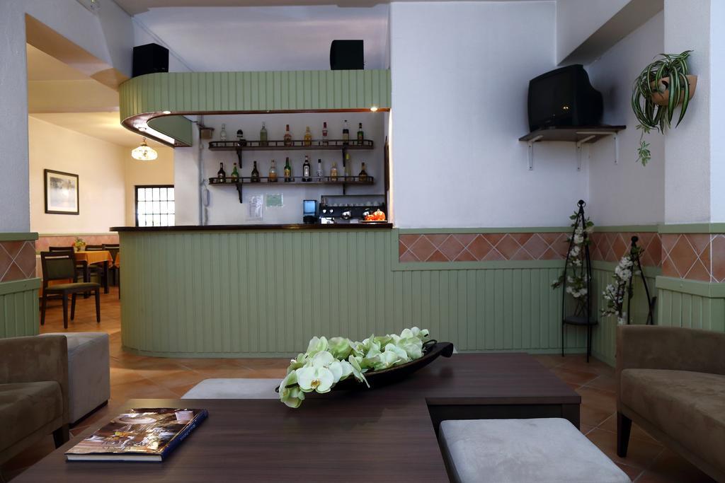 Bed and Breakfast Mira Parque à Albufeira Extérieur photo