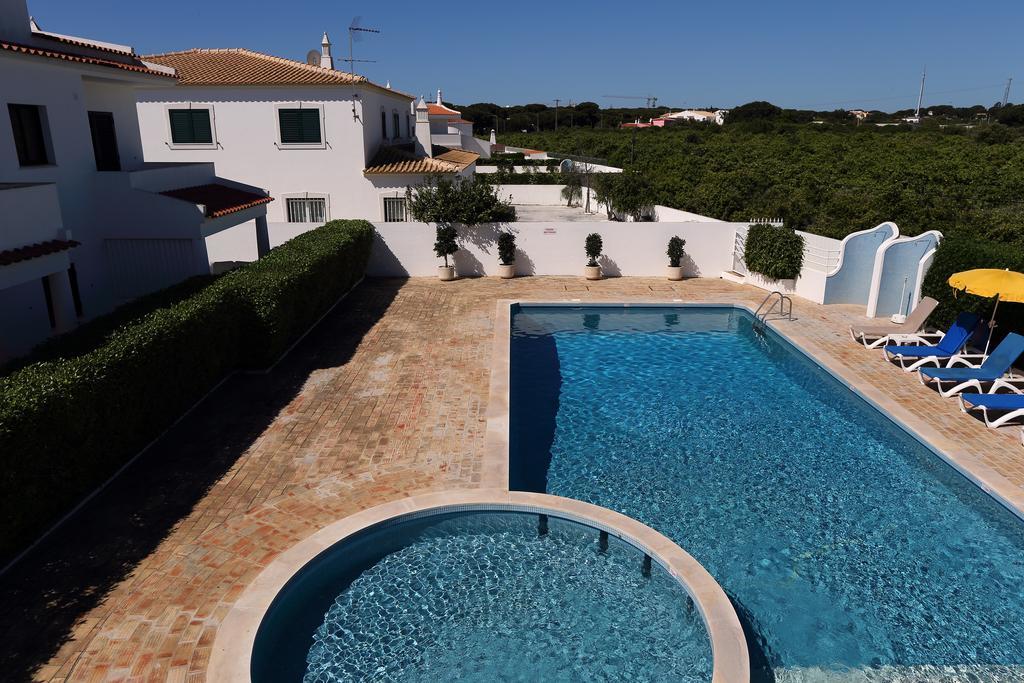Bed and Breakfast Mira Parque à Albufeira Extérieur photo