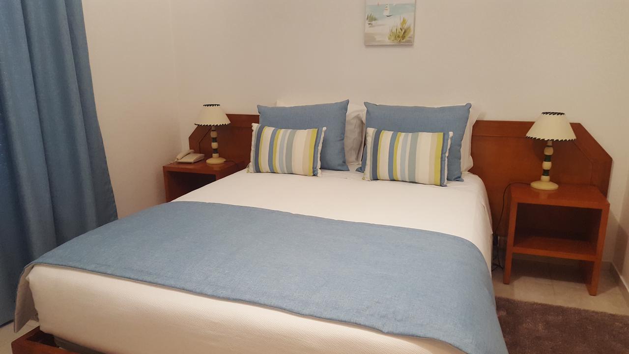 Bed and Breakfast Mira Parque à Albufeira Extérieur photo
